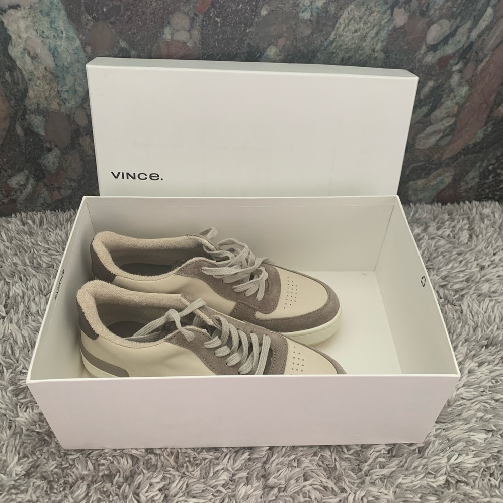 ❌SOLD❌Vince sneaker